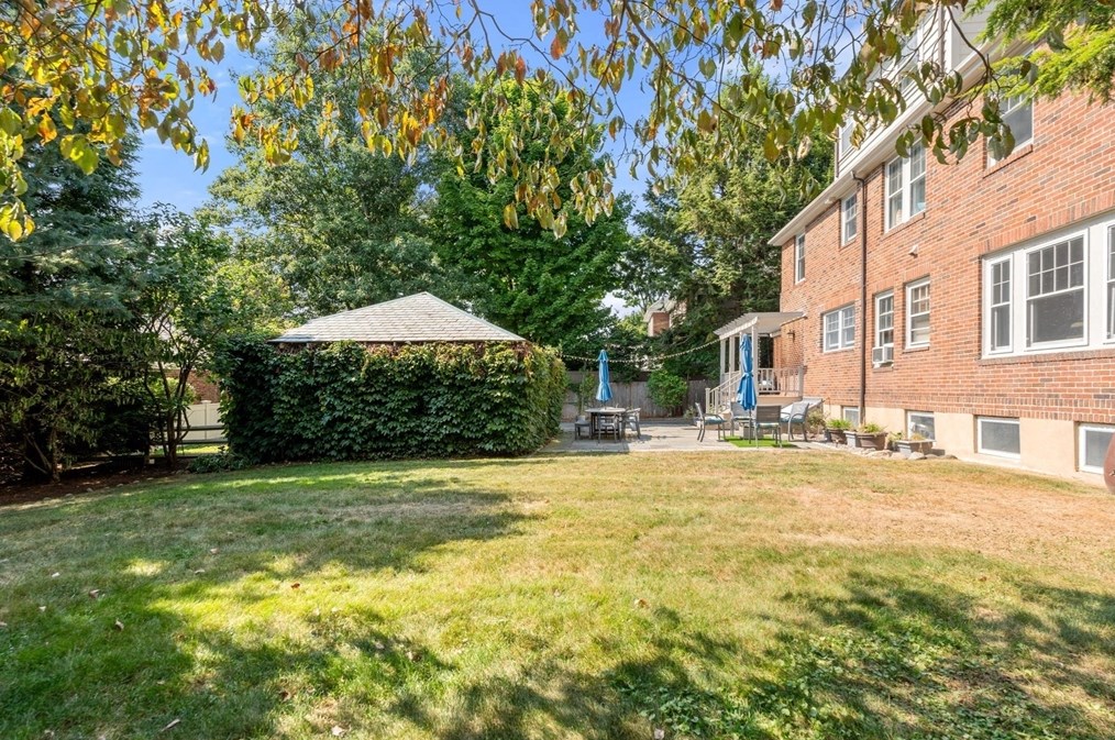 34 Lombard St, Newton, MA 02458