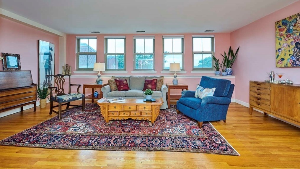 72 Lincoln St #35, Newton, MA 02461