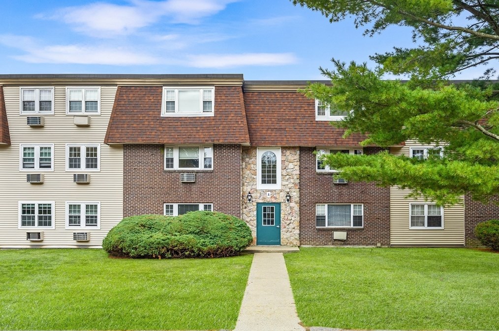 180 Main St #a5, East Bridgewater, MA 02324