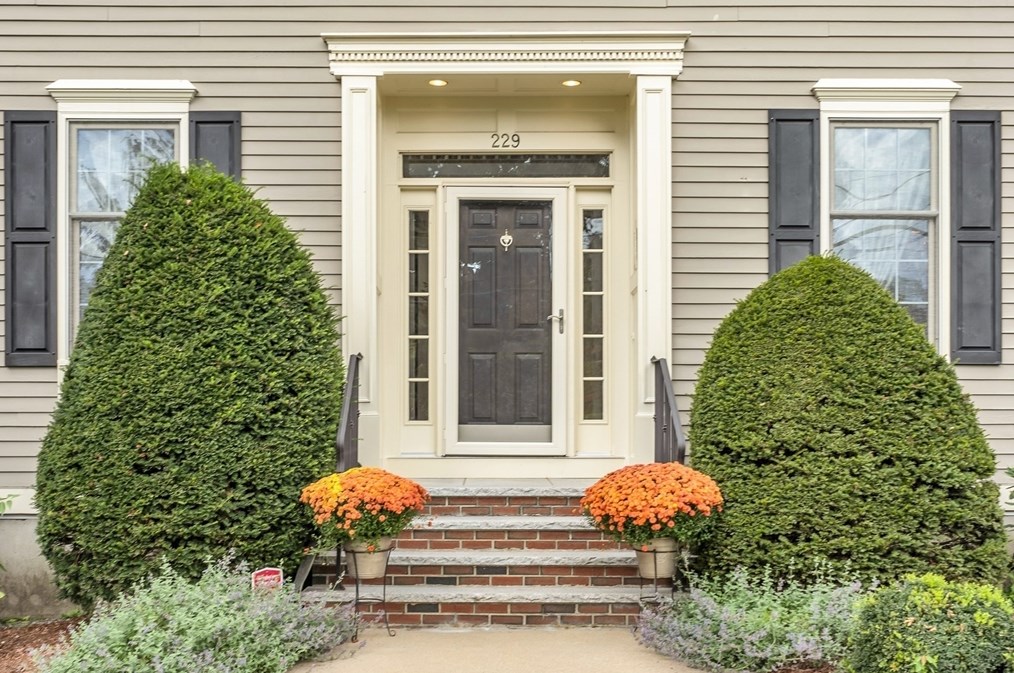229 Westford St, Chelmsford, MA 01824