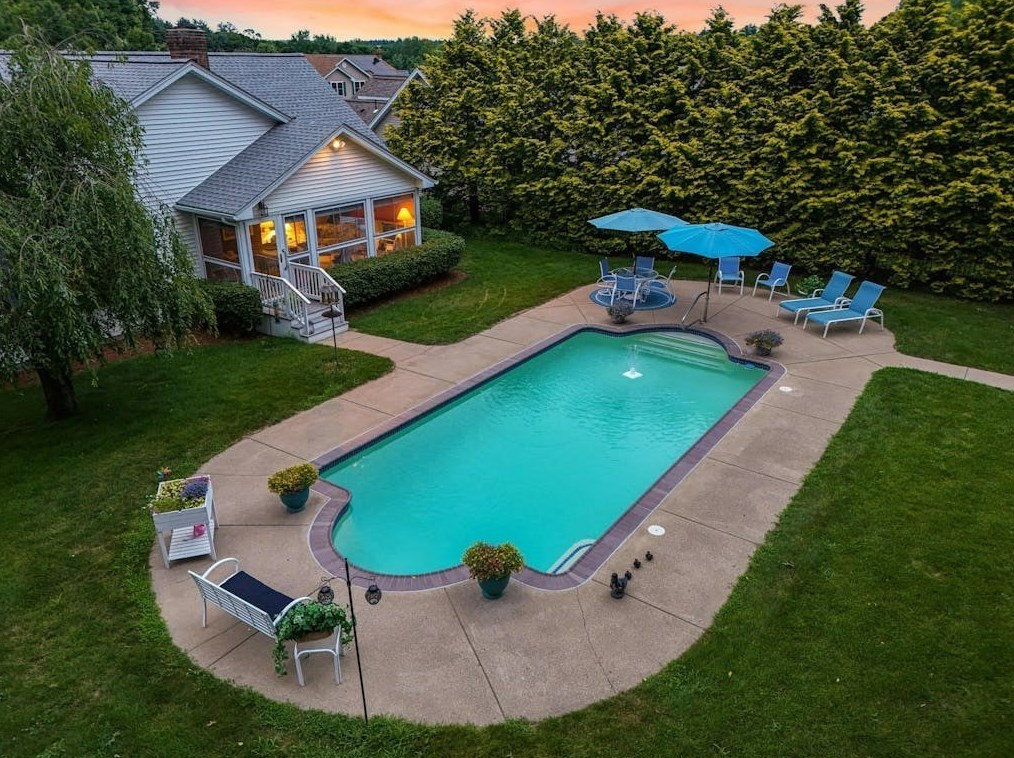 7 Elizabeth Dr #7, Northborough, MA 01532