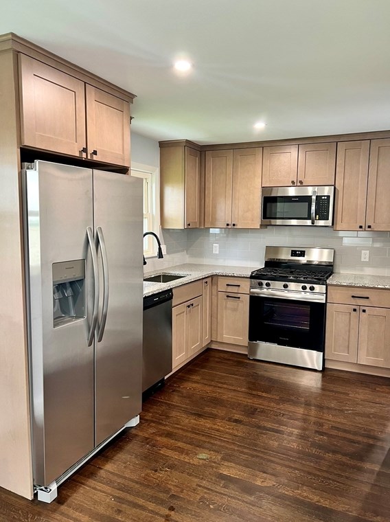 37 Pawtucket Dr, Lowell, MA 01854