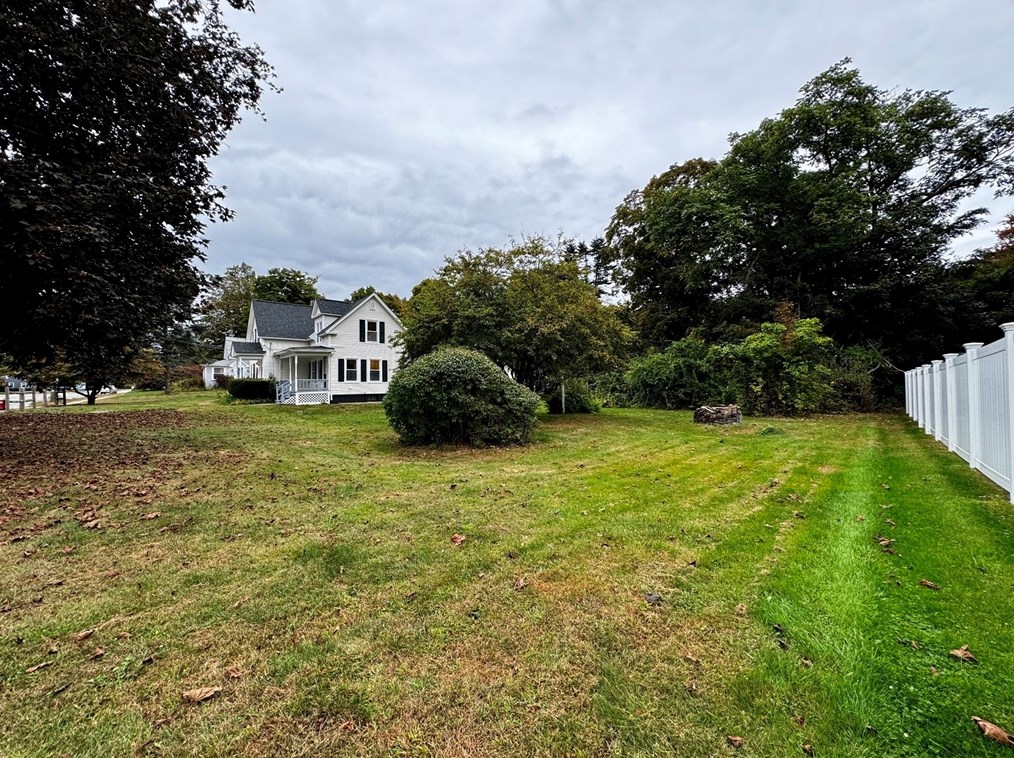 342 N Main St, North Brookfield, MA 01535