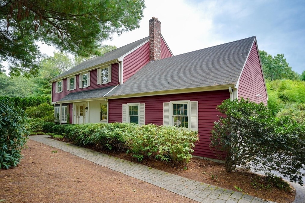 22 Willow Gate Rise, Holliston, MA 01746