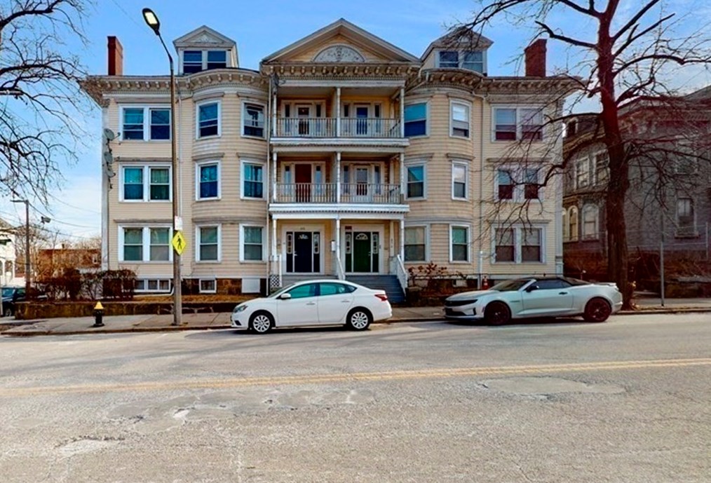470 Warren St #2, Boston, MA 02121