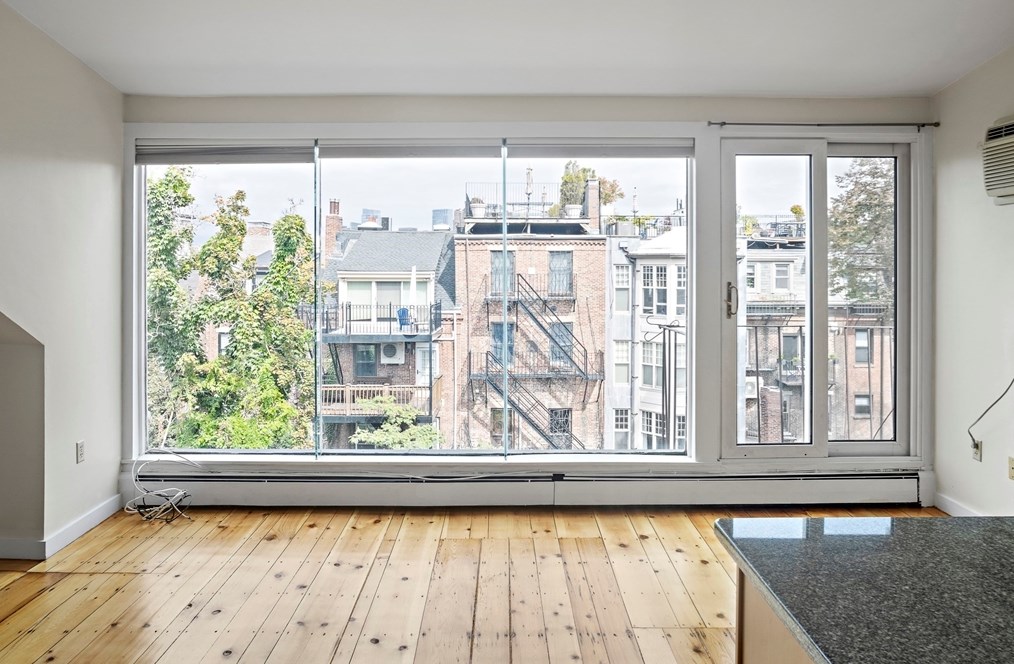 49 Worcester St #ph, Boston, MA 02118