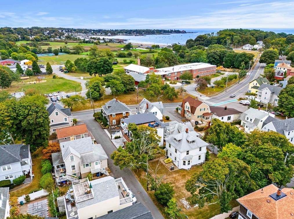 11 Sherman Ave, Nahant, MA 01908