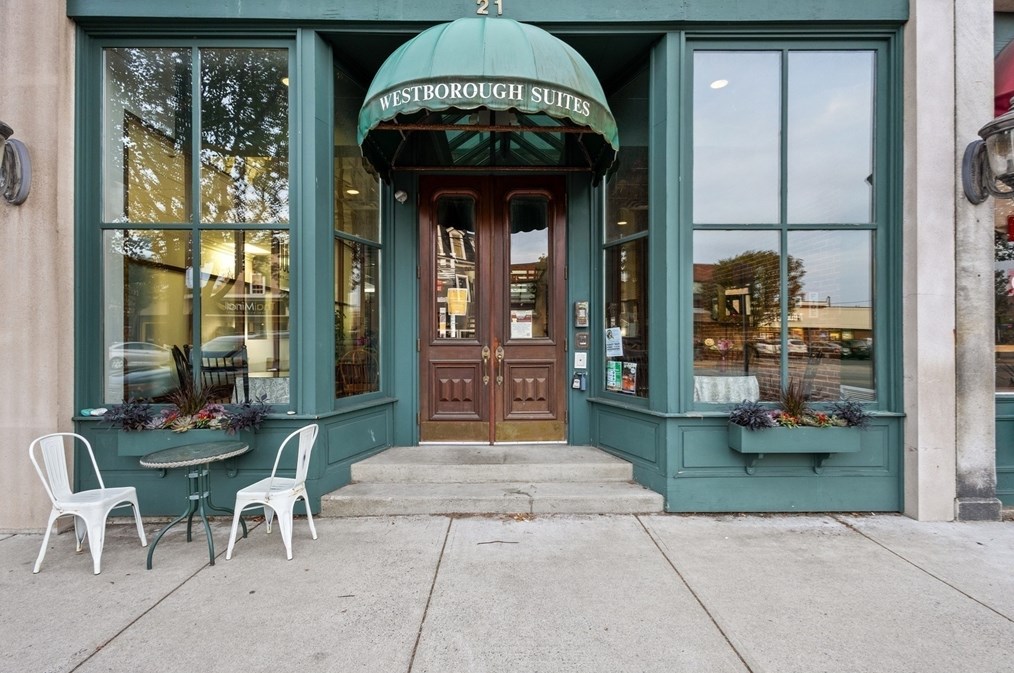 21 South St, Westborough, MA 01581-1643