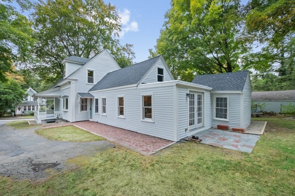 62 Norfolk St, Holliston, MA 01746-2309
