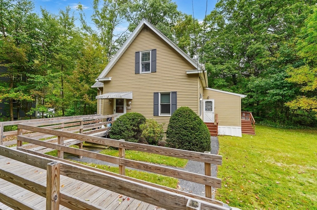 62 Tory Fort Ln, Worcester, MA 01602