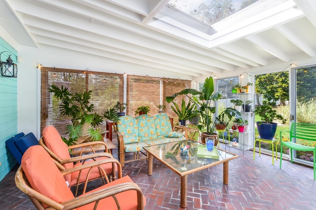 57 Alice St, Dartmouth MA 02747-1915 exterior