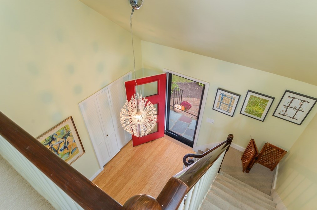 57 Alice St, Dartmouth MA 02747-1915 exterior