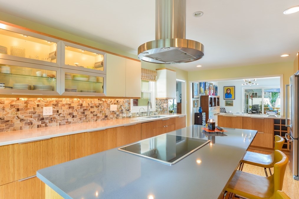 57 Alice St, Dartmouth MA 02747-1915 exterior