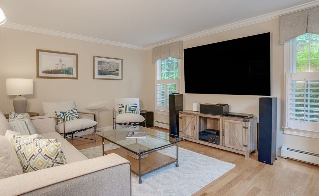 5 Stone Row Ln, Georgetown MA 01833-1242 exterior