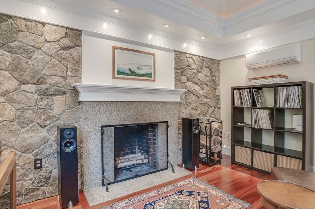 5 Stone Row Ln, Georgetown MA 01833-1242 exterior