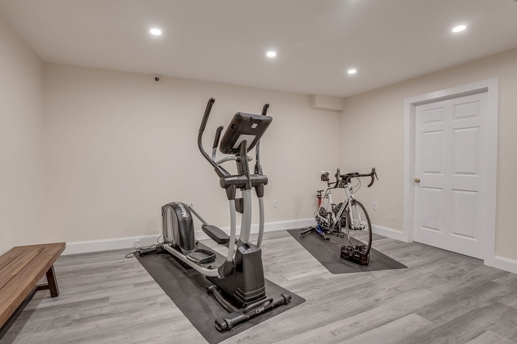 5 Stone Row Ln, Georgetown MA 01833-1242 exterior