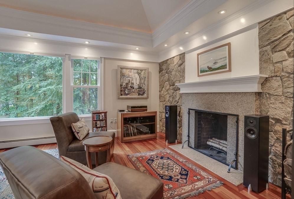 5 Stone Row Ln, Georgetown MA 01833-1242 exterior