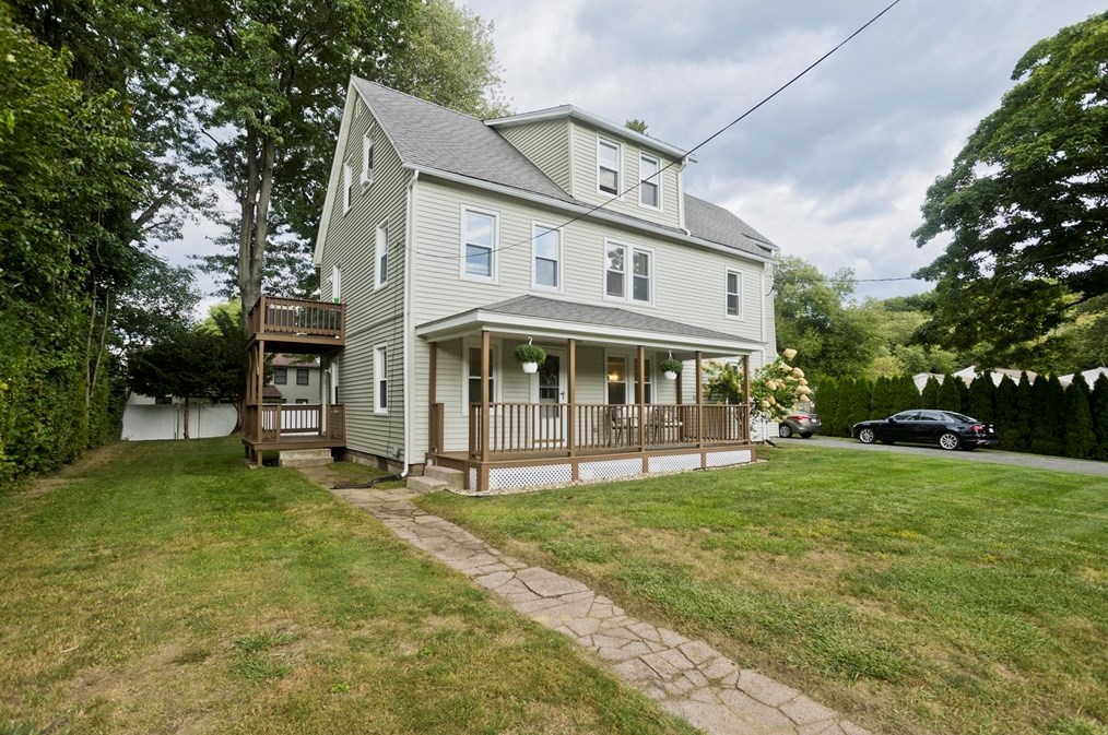 41-43 Ley St, Agawam, MA 01001