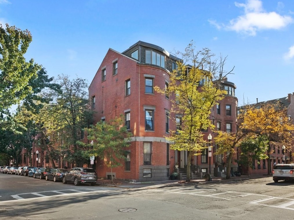 518 Shawmut Ave #4, Boston, MA 02118