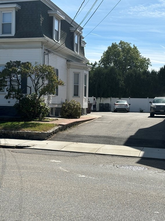 472 High #1, Dedham, MA 02026