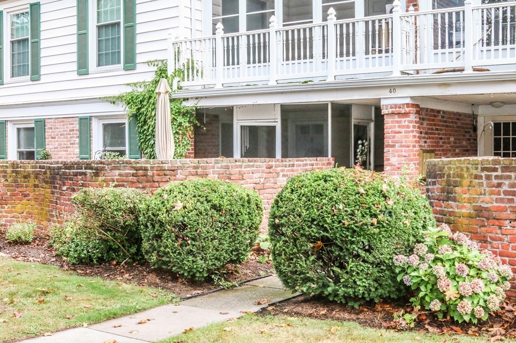 40 Halifax #a, Springfield, MA 01108