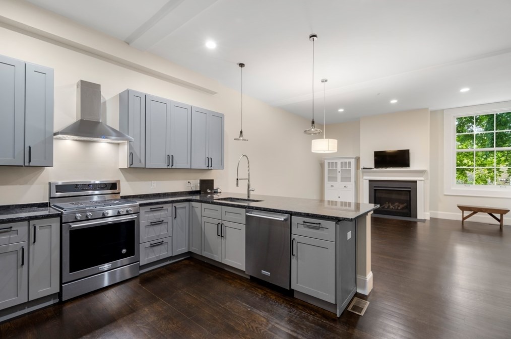 30 South Main #103, Ipswich, MA 01938