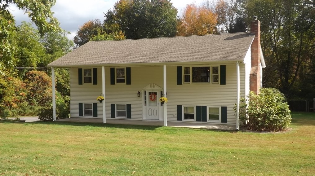 134 Mendon Rd, Sutton, MA 01590