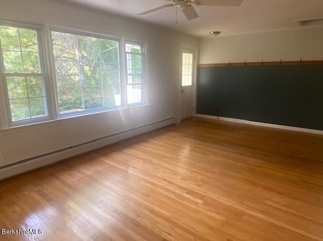 220 Henderson Rd, Williamstown, MA 01267 exterior