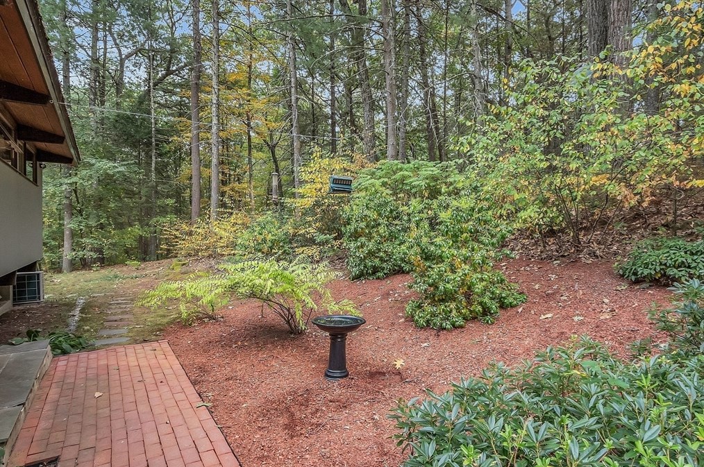 191 Heald Rd, Carlisle, MA 01741-1424