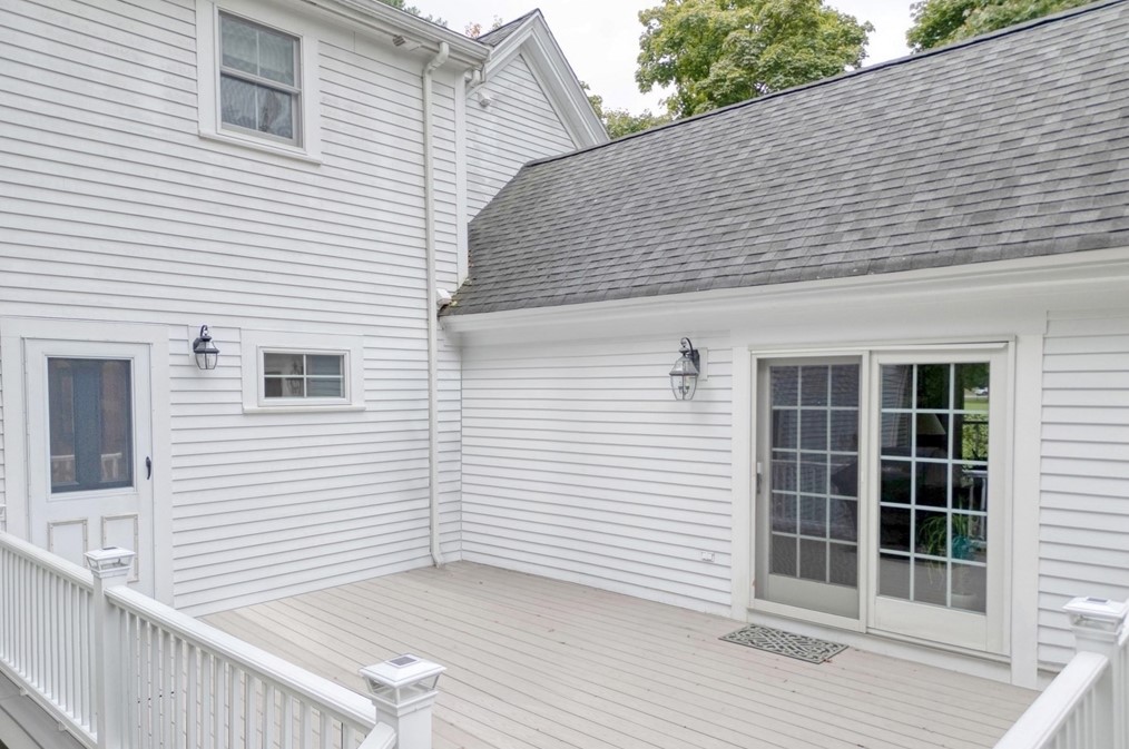 302 Pleasant St, Weymouth MA 02190-2621 exterior