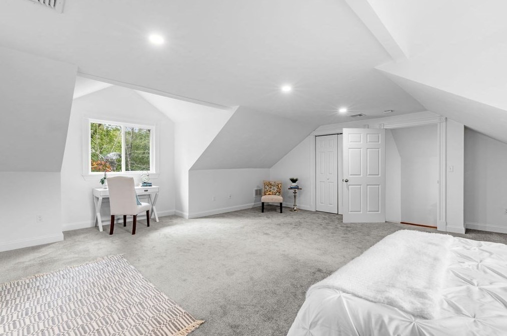 451 Matfield St, West Bridgewater MA  02379-1343 exterior