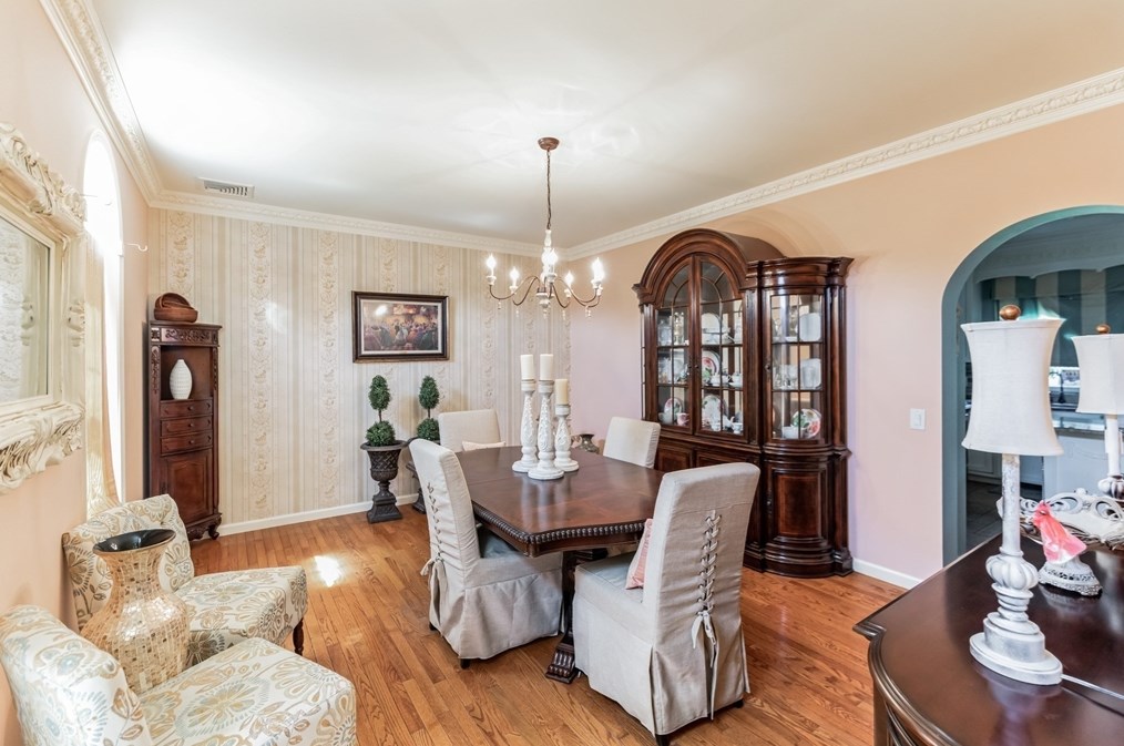 1 Aster Ln, Dartmouth MA 02748-1785 exterior