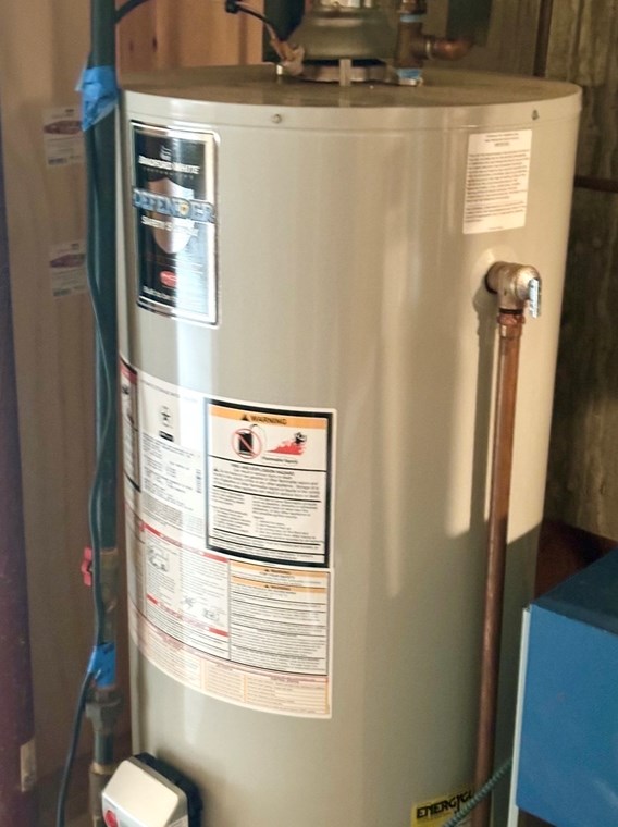 1 Aster Ln, Dartmouth MA 02748-1785 exterior