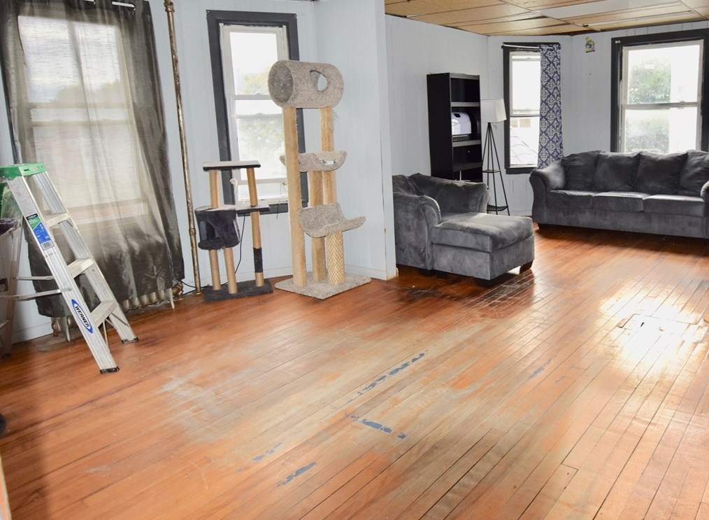 36 Plantation St, Worcester MA 01604-4756 exterior