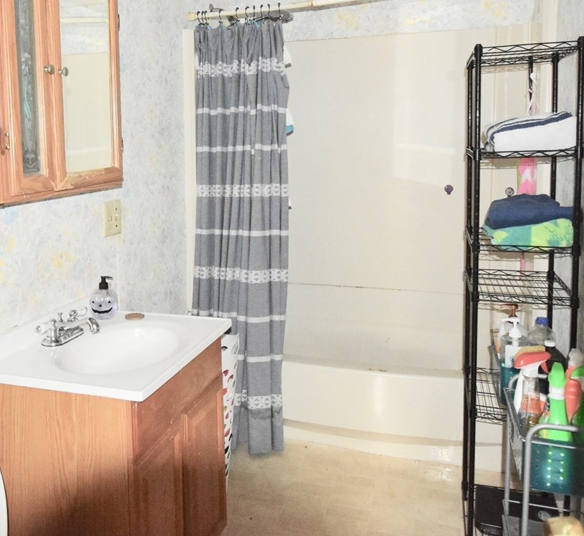 36 Plantation St, Worcester MA 01604-4756 exterior