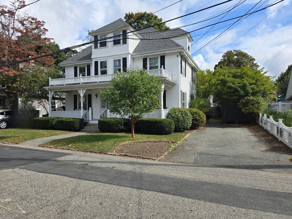 16 Gilbert St, Waltham, MA 02453