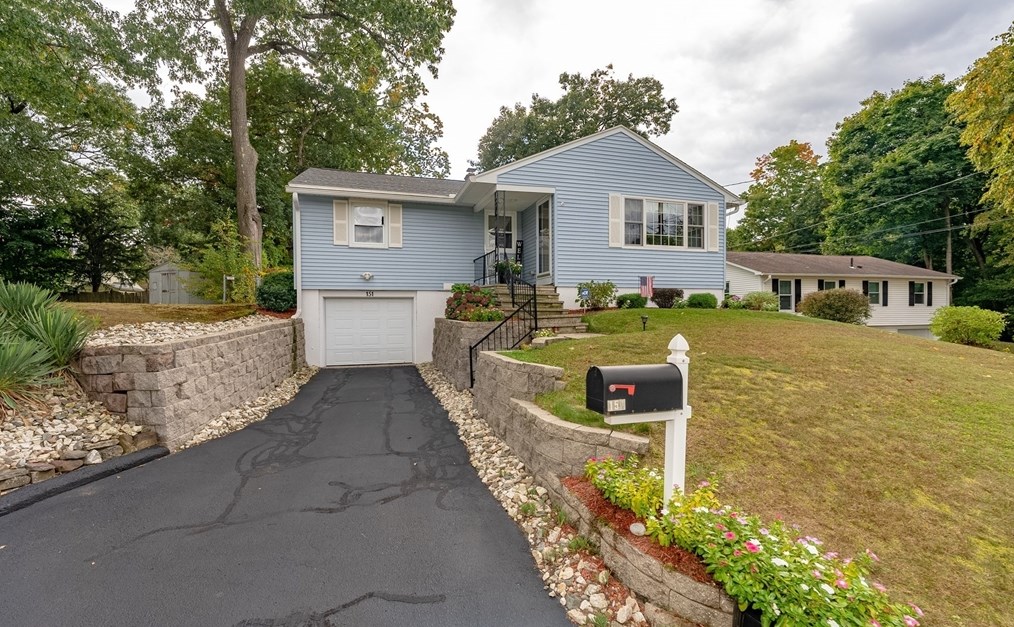 151 Meadow Rd, Springfield, MA 01106