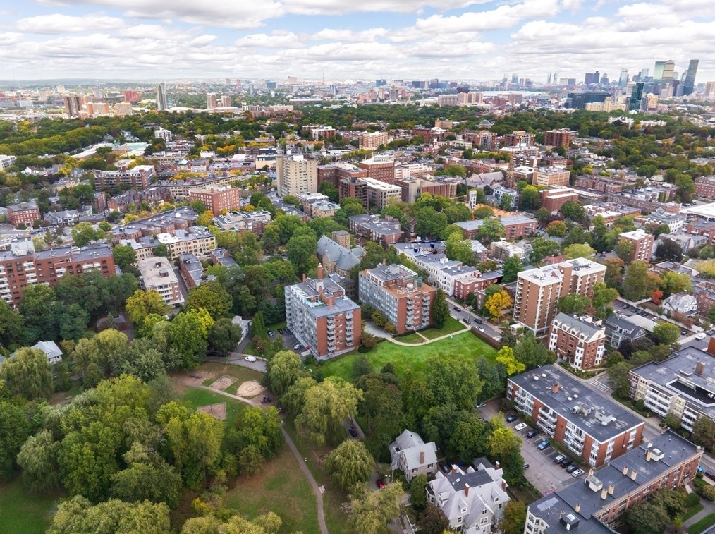 81 Park St, Brookline MA  02446-6325 exterior