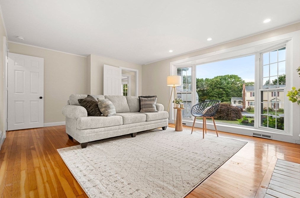 755 Merrimack St, Lowell MA 01852-5903 exterior