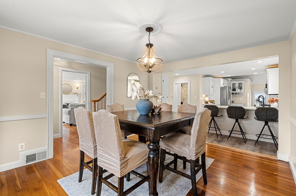 755 Merrimack St, Lowell MA 01852-5903 exterior