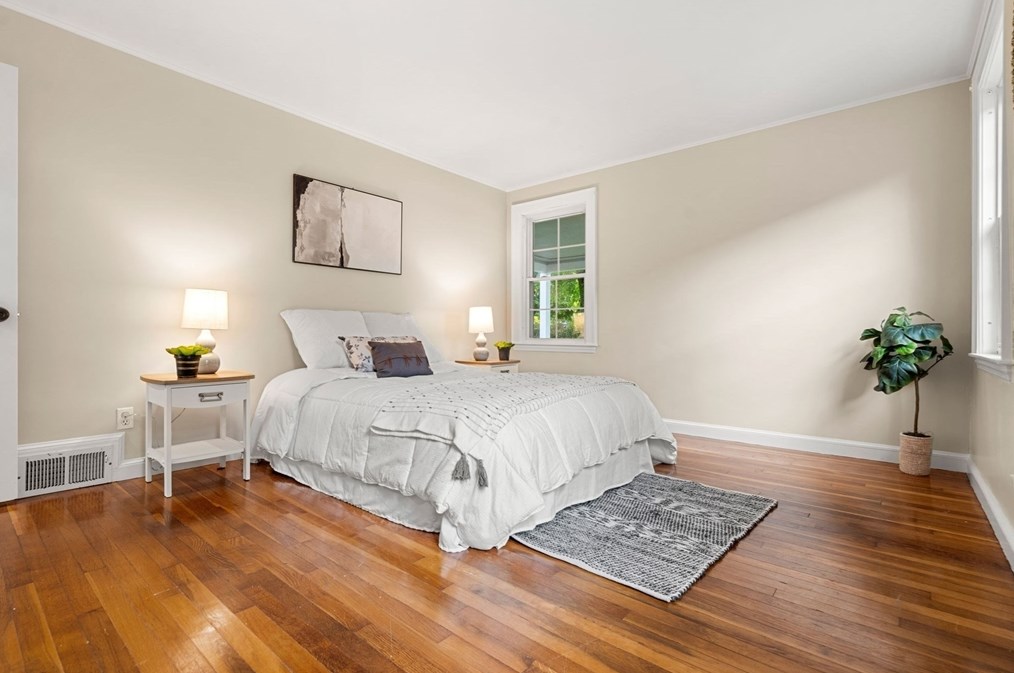 755 Merrimack St, Lowell MA 01852-5903 exterior