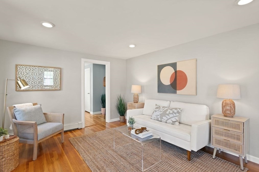 68 Hillcrest Rd, Waltham, MA 02451