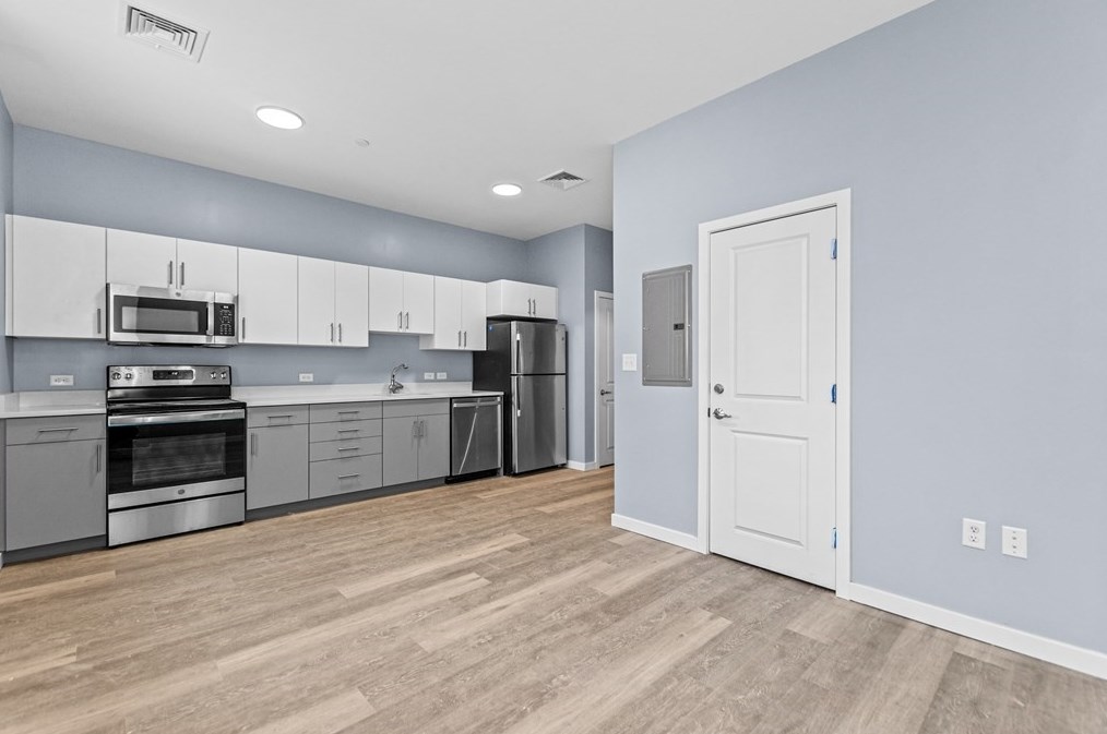 30 Beacham St #106, Everett, MA 02149