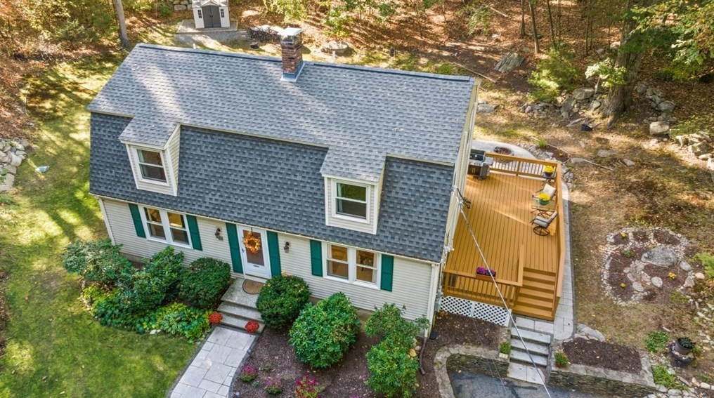 53 Breakneck Hill Rd, Southborough, MA 01772