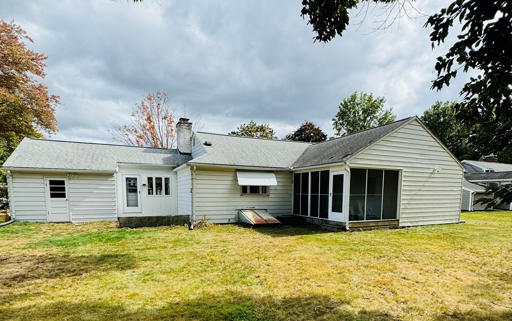 80 Jeffrey Rd, Springfield, MA 01119