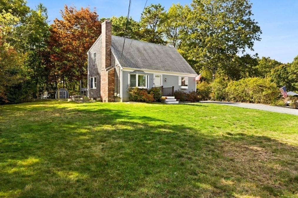31 Columbia Rd, Plymouth, MA 02360