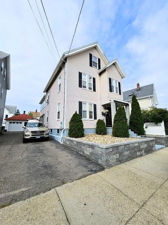 95 West St #2, Malden, MA 02148