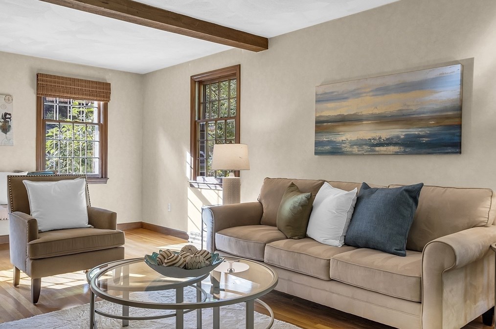 44 Thomas Dr, Chelmsford MA 01824-2010 exterior