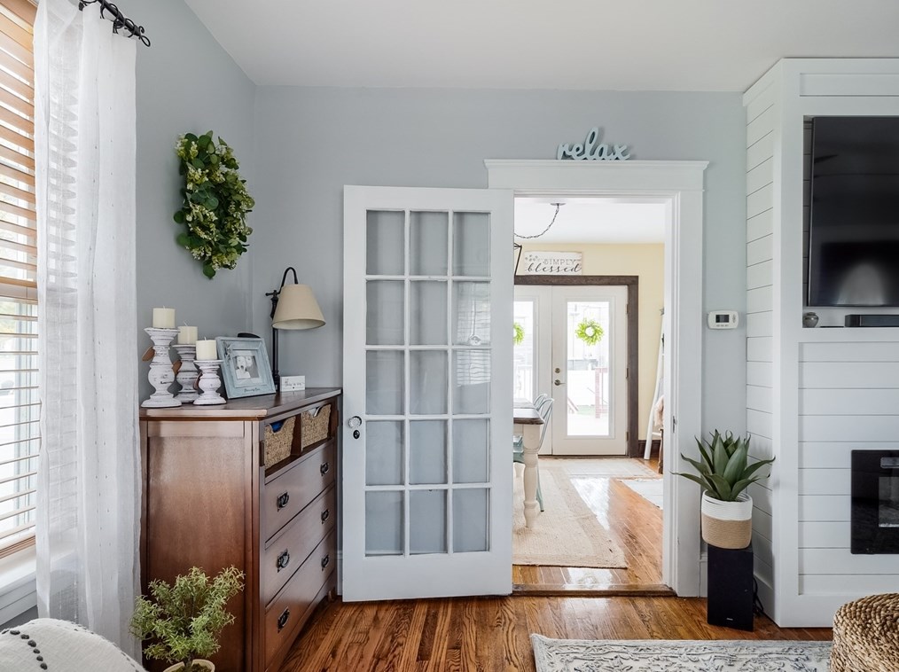 465 Chandler St, Worcester MA 01602-2935 exterior