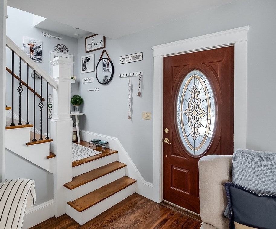 465 Chandler St, Worcester MA 01602-2935 exterior